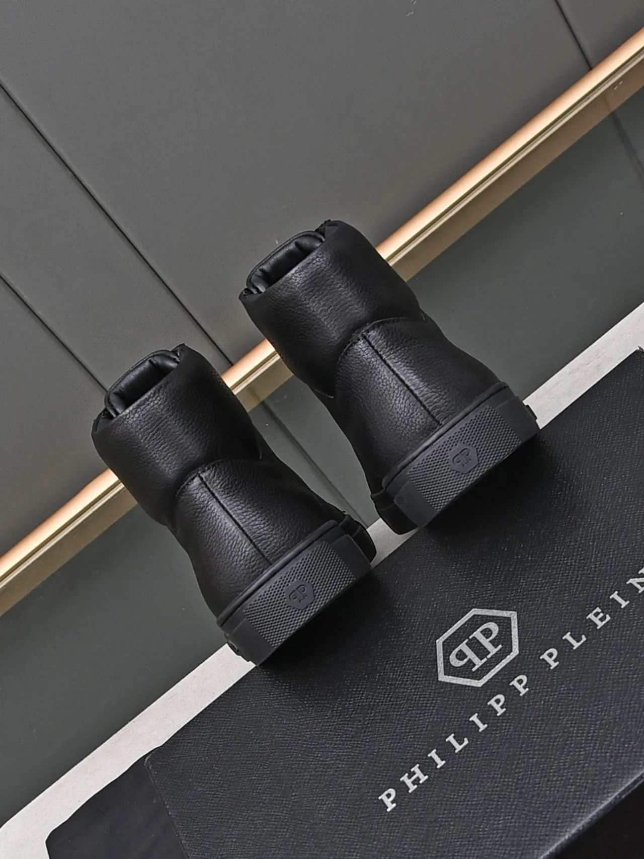Philipp Plein 黑色银色高帮粒面皮革生活方式运动鞋 3