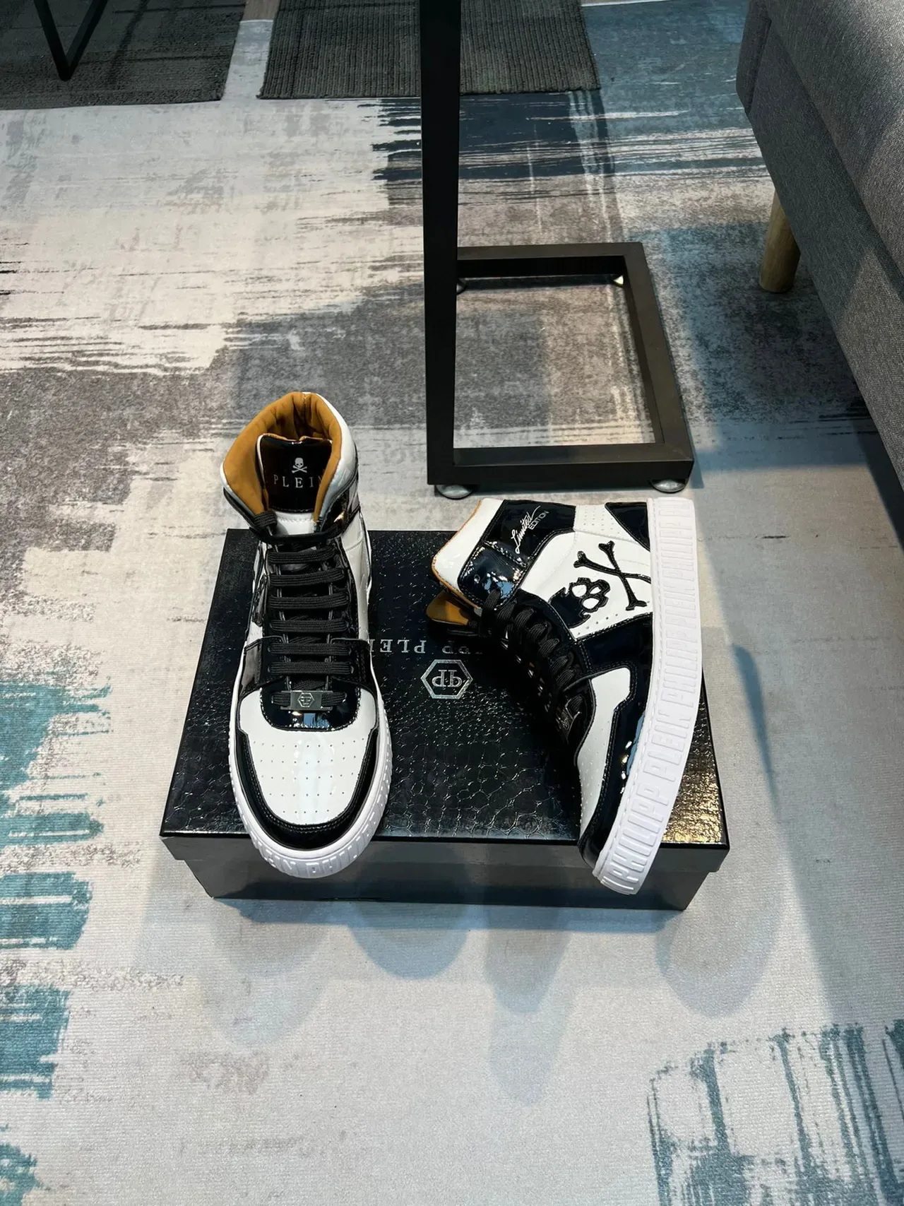 Philipp Plein أسود أبيض عالي الرباط جلد لامع تكونست أسلوب حياة حذاء رياضي 4