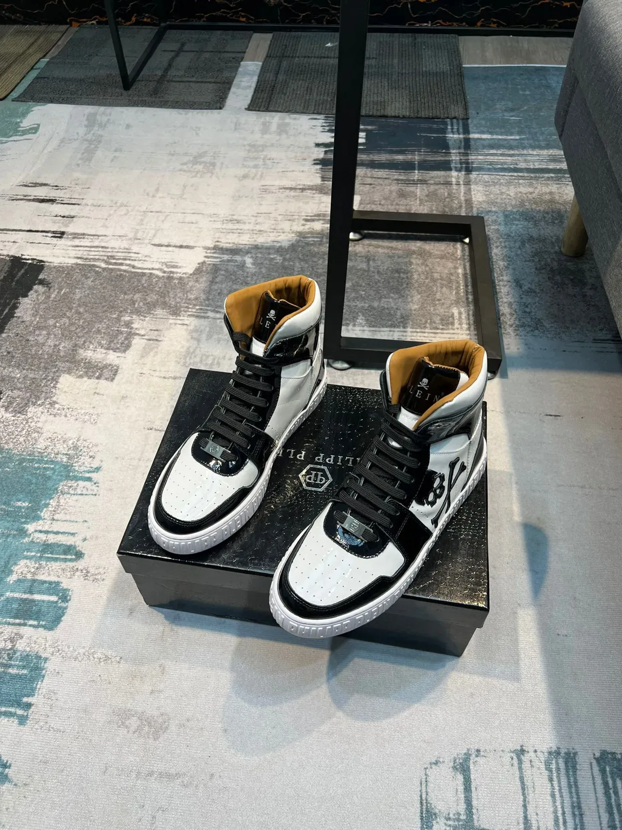 Philipp Plein أسود أبيض عالي الرباط جلد لامع تكونست أسلوب حياة حذاء رياضي 5