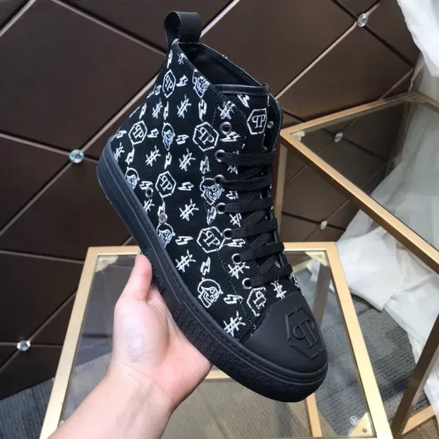 Philipp Plein হাই-টপ মোনোগ্রাম প্রিন্ট ব্ল্যাক লাইফস্টাইল স্নিকার 2