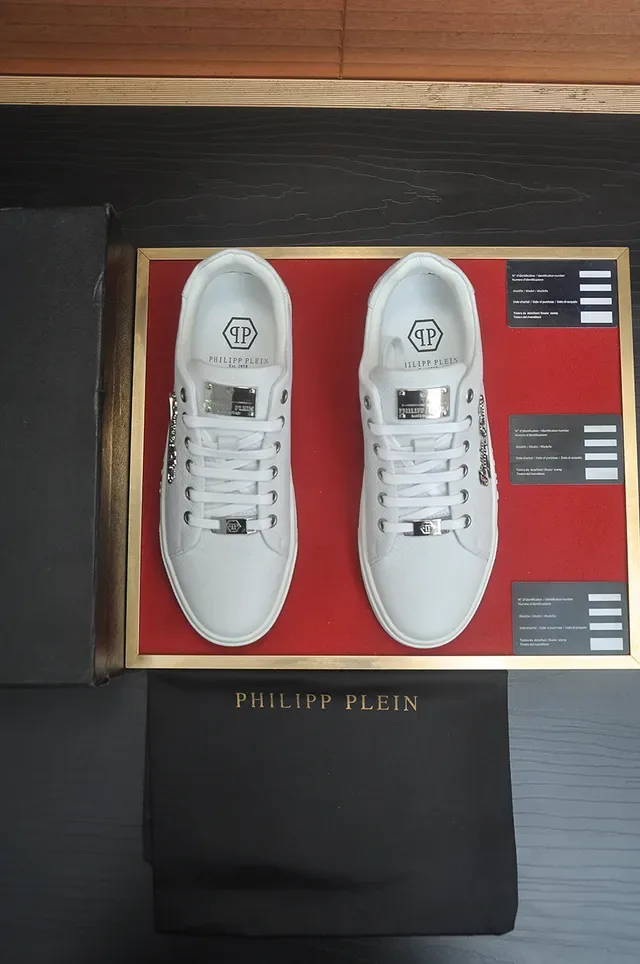 Philipp Plein Lifestyle Sneaker White Silver Low-Top Pebbled Leather Upper Lifestyle Sneakers 5