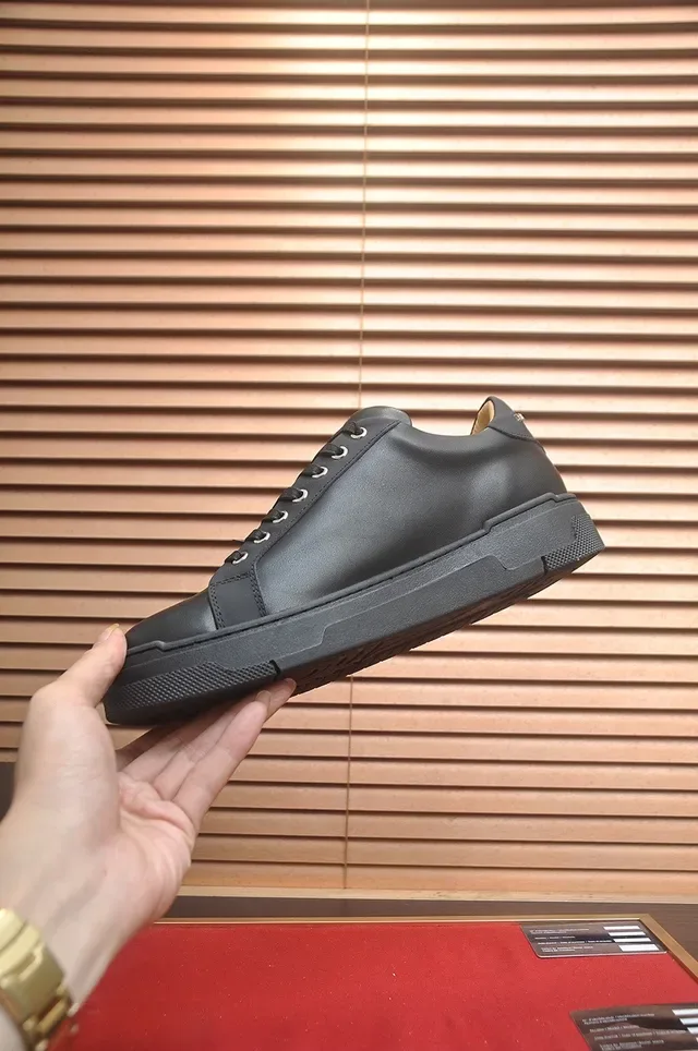 Philipp Plein তরল কালো বেইজ চামড়া উপরের হেক্সাগনাল PP লোগো প্যাচ লাইফস্টাইল স্নিকার 5