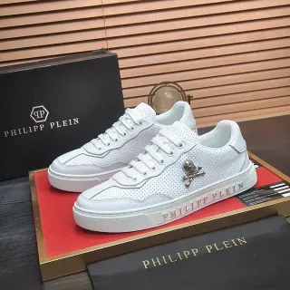 Philipp Plein सफेद चांदी छिद्रित चमड़े की ऊपरी सतह धातु खोपड़ी और क्रॉसबोन चिह्न लाइफस्टाइल स्नीकर