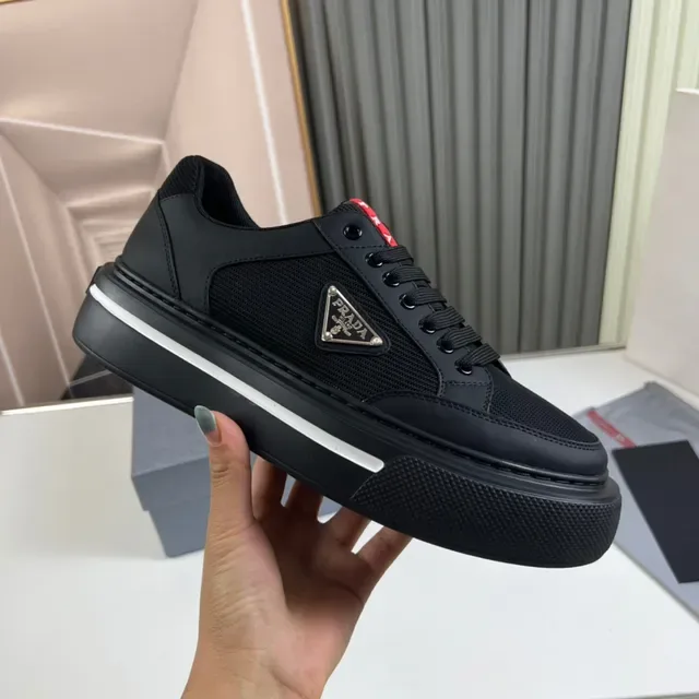 Prada Cloudbust 黑色网面和皮革平台生活方式运动鞋 4