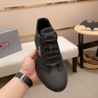 Prada Cloudbust 黑色 单色 纺织和橡胶结构 生活方式运动鞋
