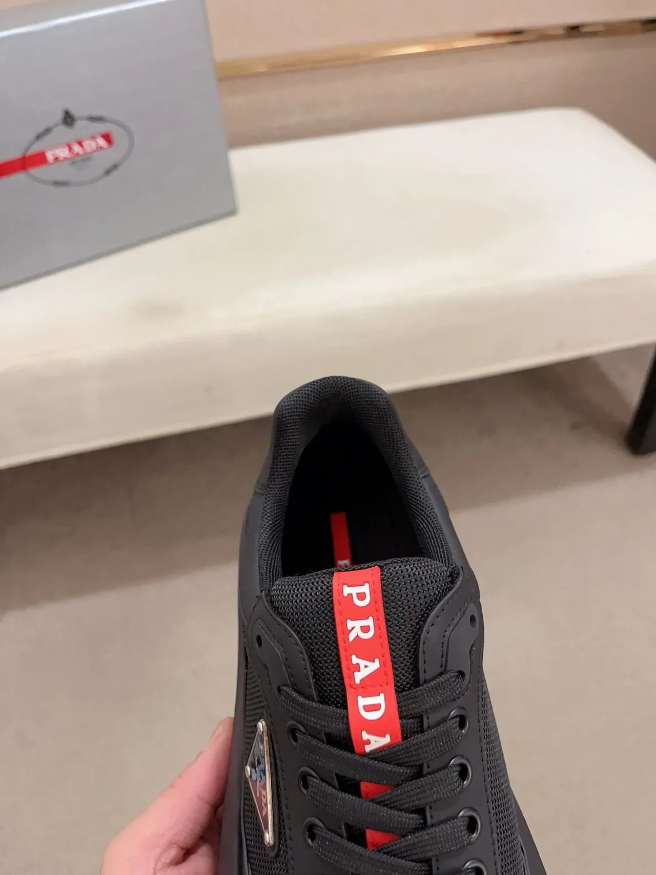 Prada Cloudbust Noir Rouge Semelle plateforme Upper hybride mesh-synthétique Sneakers lifestyle 6