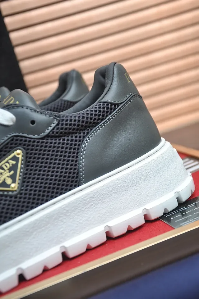 Prada Cloudbust 灰白 平台 网布皮革 生活方式运动鞋 2