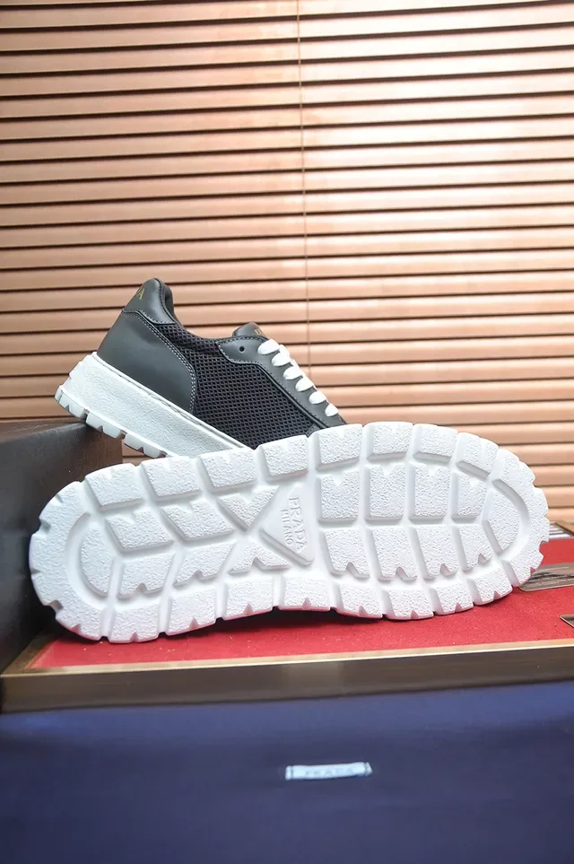 Prada Cloudbust 灰白 平台 网布皮革 生活方式运动鞋 3
