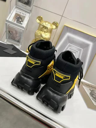 Prada Cloudbust أصفر وأسود حذاء رياضي سميك 2