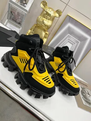 Prada Cloudbust أصفر وأسود حذاء رياضي سميك 9