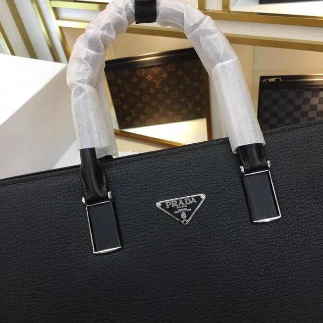 Prada Galleria 黑色银色粒面皮革三角形标志牌托特包 5