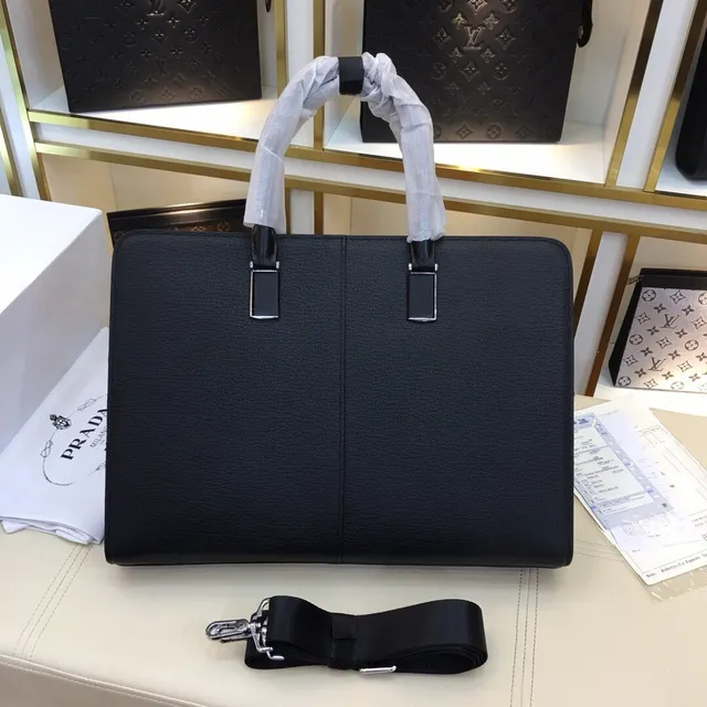 Prada Galleria 黑色银色粒面皮革三角形标志牌托特包 8