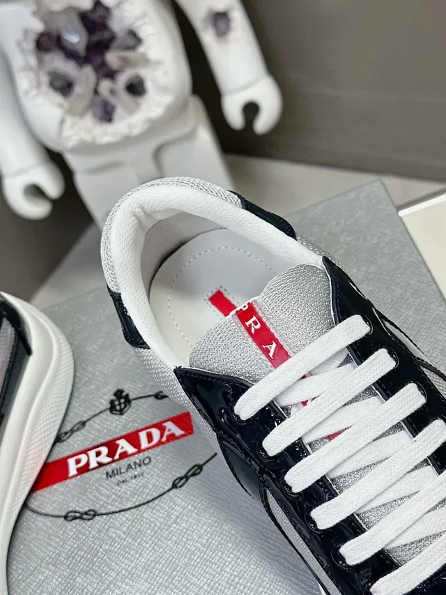 Prada Zapatillas Lifestyle Marino Plata Cuero Patent Brillante Punta Paneles Malla Laterales 6