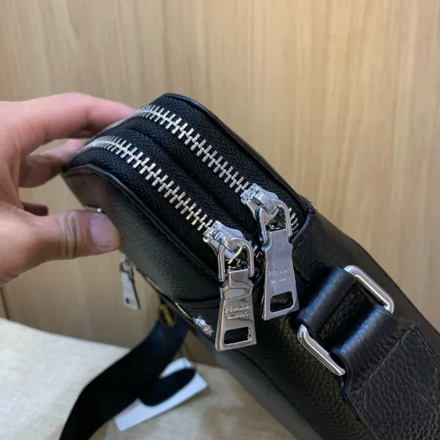 Prada Re-Edition Black Pebbled Leather Messenger Bag 4
