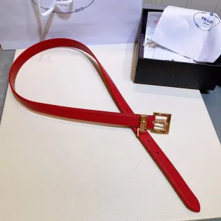 Prada 红色金色 Saffiano 纹理 抛光 长方形 扣头 皮革 腰带