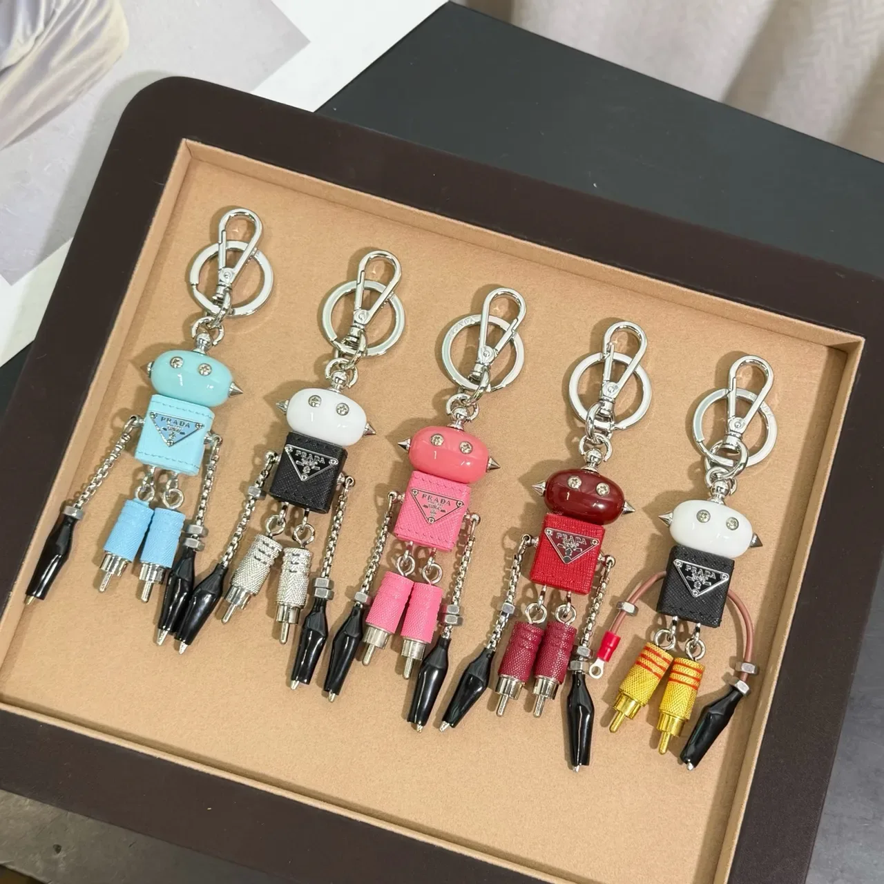 Coque Prada Robot Multicolore en cuir et métal 2