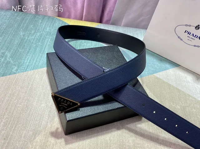 Prada 三角腰带 海军蓝 Saffiano 皮革腰带 2