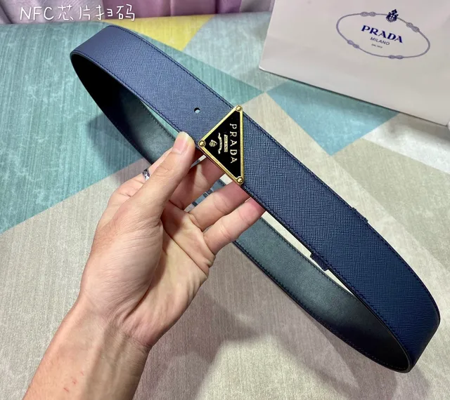Prada 三角腰带 海军蓝 Saffiano 皮革腰带 4
