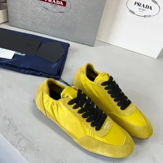 Prada Tênis Lifestyle Amarelo e Preto Suede-Nylon