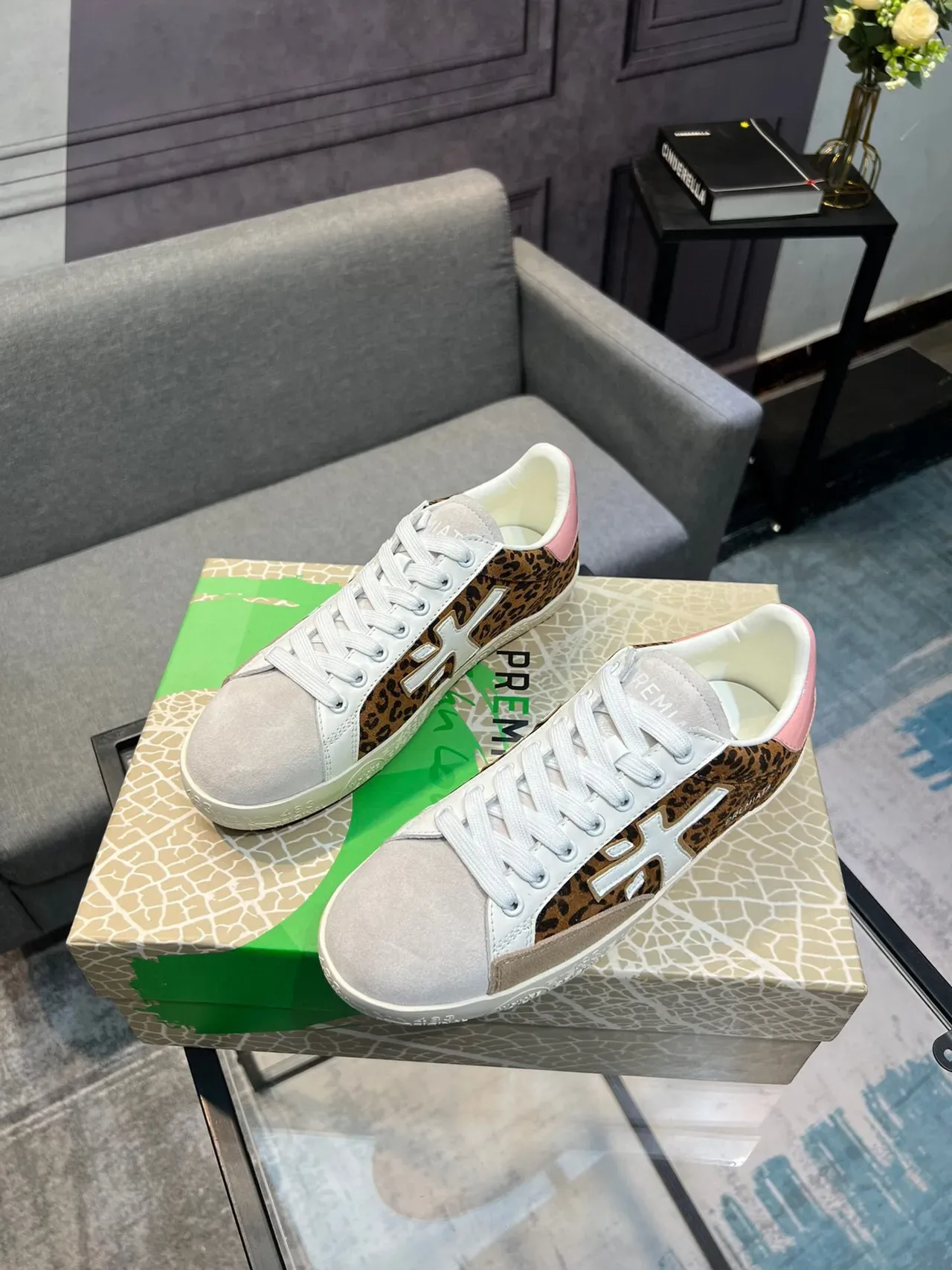 Premiata Lifestyle Sneaker Beige Marrón Panel Leopardo Oversized X-Logo Lifestyle Sneakers 3