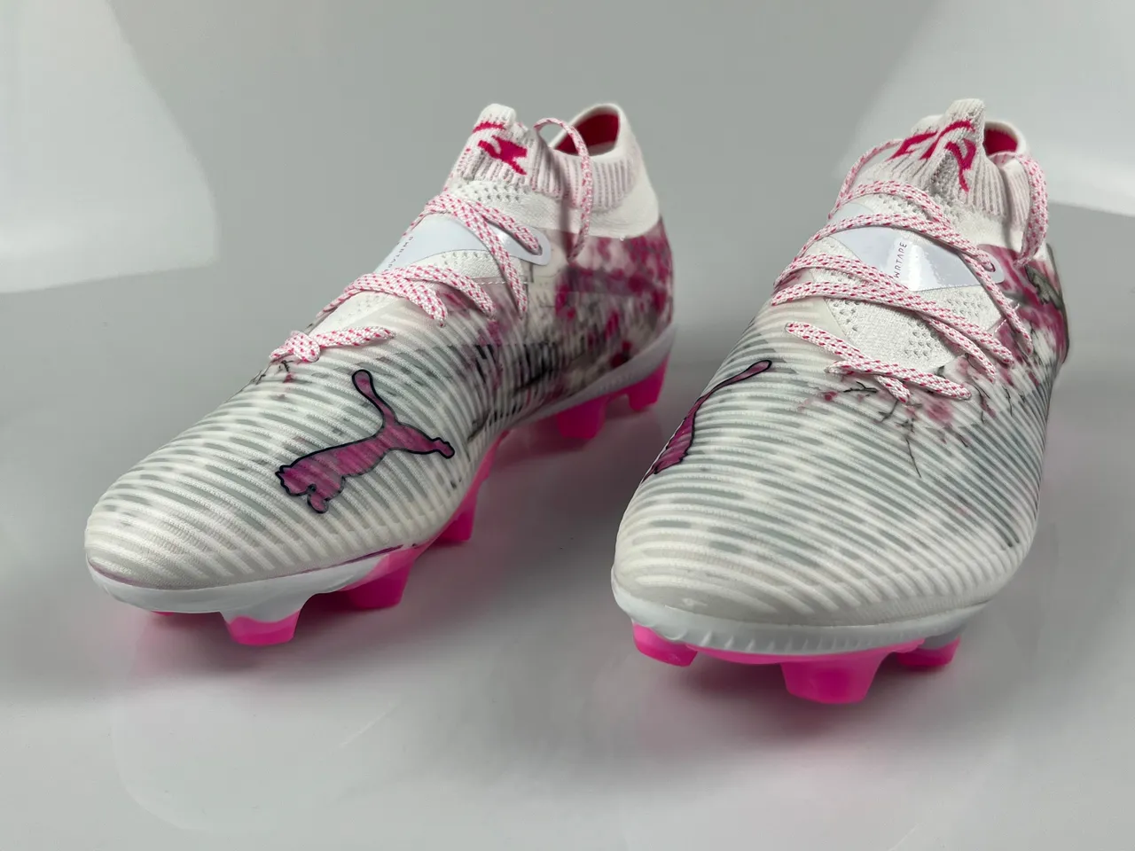 Puma FUTURE 8 ULTIMATE White Pink Sock-Fit Collar Firm-Ground Soccer Shoes 11