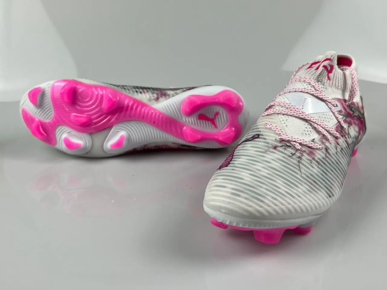 Puma FUTURE 8 ULTIMATE White Pink Sock-Fit Collar Firm-Ground Soccer Shoes 12