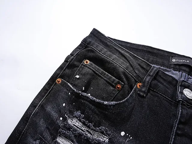 بنطلون جينز أسود ضيق ماركة Purple Brand distressed paint-splattered 12