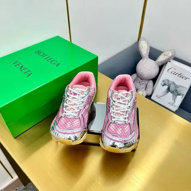 Reebok Vector Pink Silver Mesh Lifestyle Sneakers 9