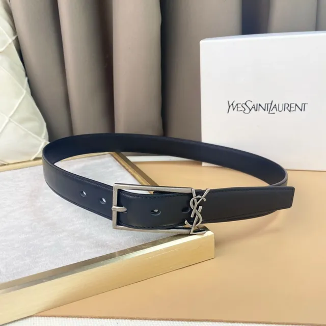 Saint Laurent क्लासिक मोनोग्राम बेल्ट काला चमड़ी का बेल्ट 7