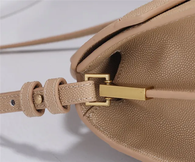 Saint Laurent Loulou 黑色纹理皮革手柄托特包 5