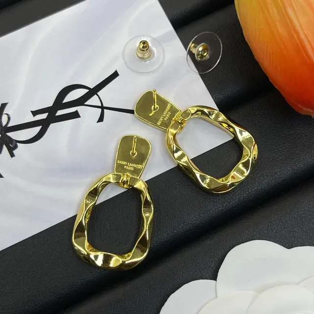 Saint Laurent YSL Logo أقراط حلقية هندسية من مينا وذهبي اللون 3