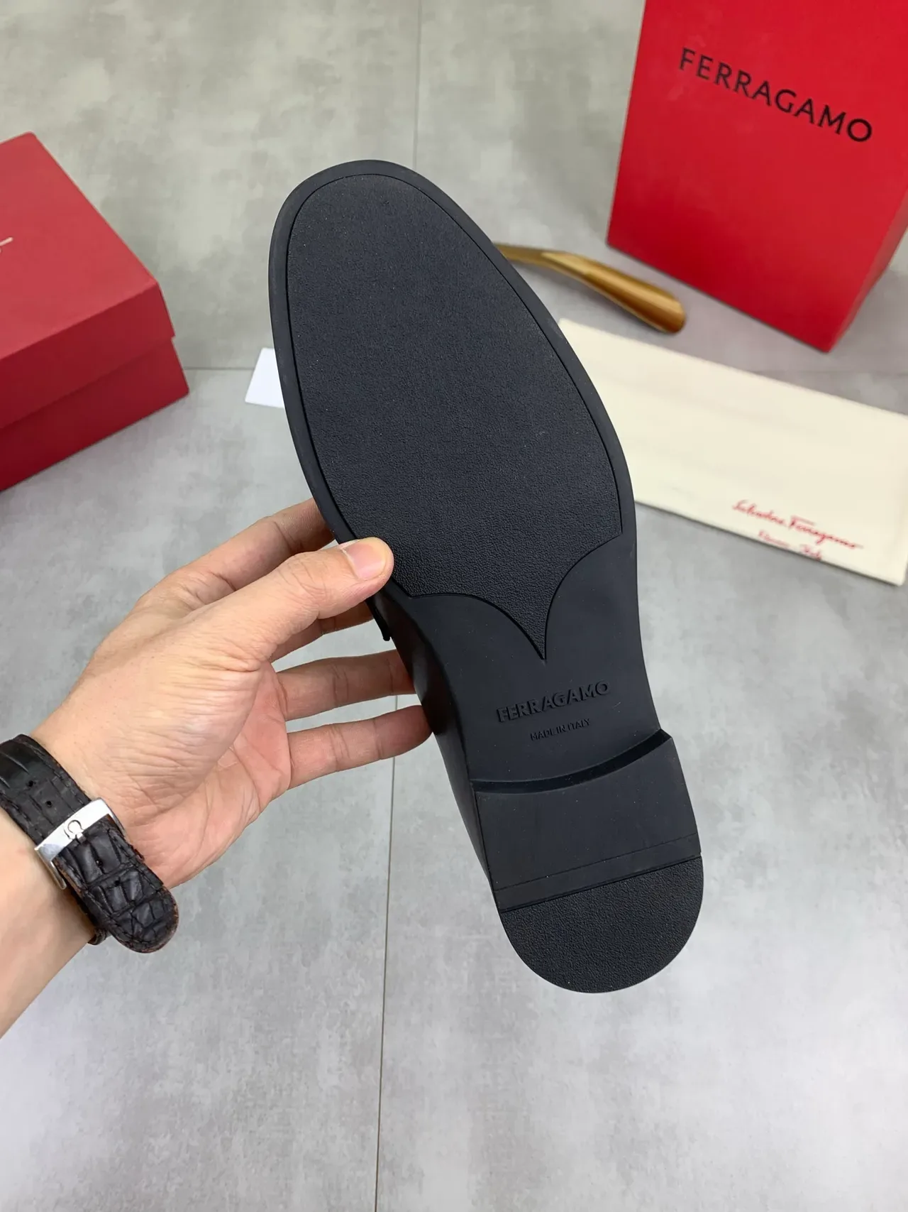 Salvatore Ferragamo Gancini Mocasines de Cuero Negro Punta Cuadrada 3