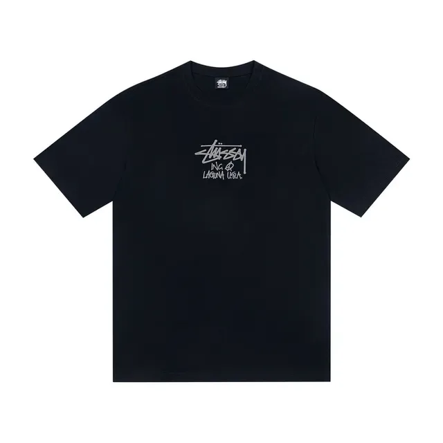 Camiseta Stussy Stock Logo branca e preta 5
