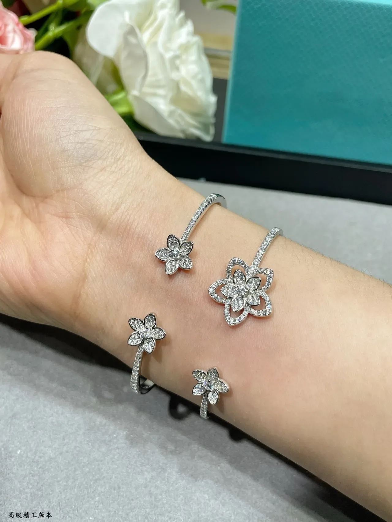 Tiffany & Co. Floral Bangle Silver White Flower-Shaped Pavé-Set Diamonds Bracelet 9