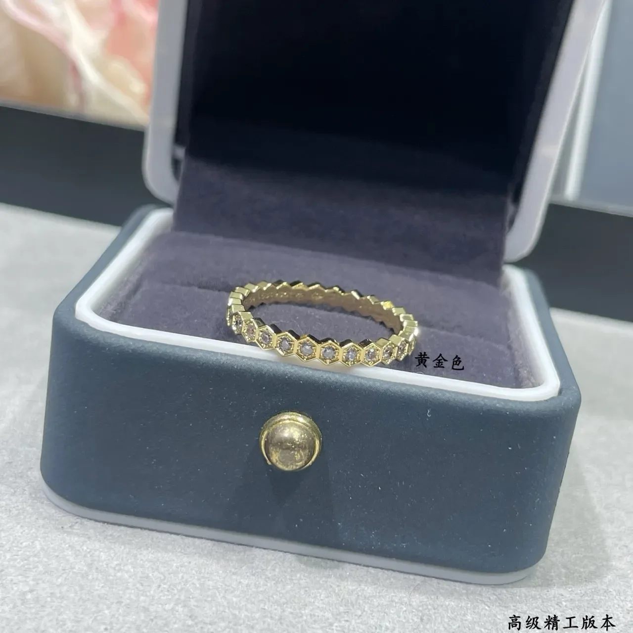 Tiffany & Co. সোনা রূপার হেক্সাগনাল হানিকম্ব ব্যান্ড পাভে-সেট ডায়মন্ডস আংটি 5