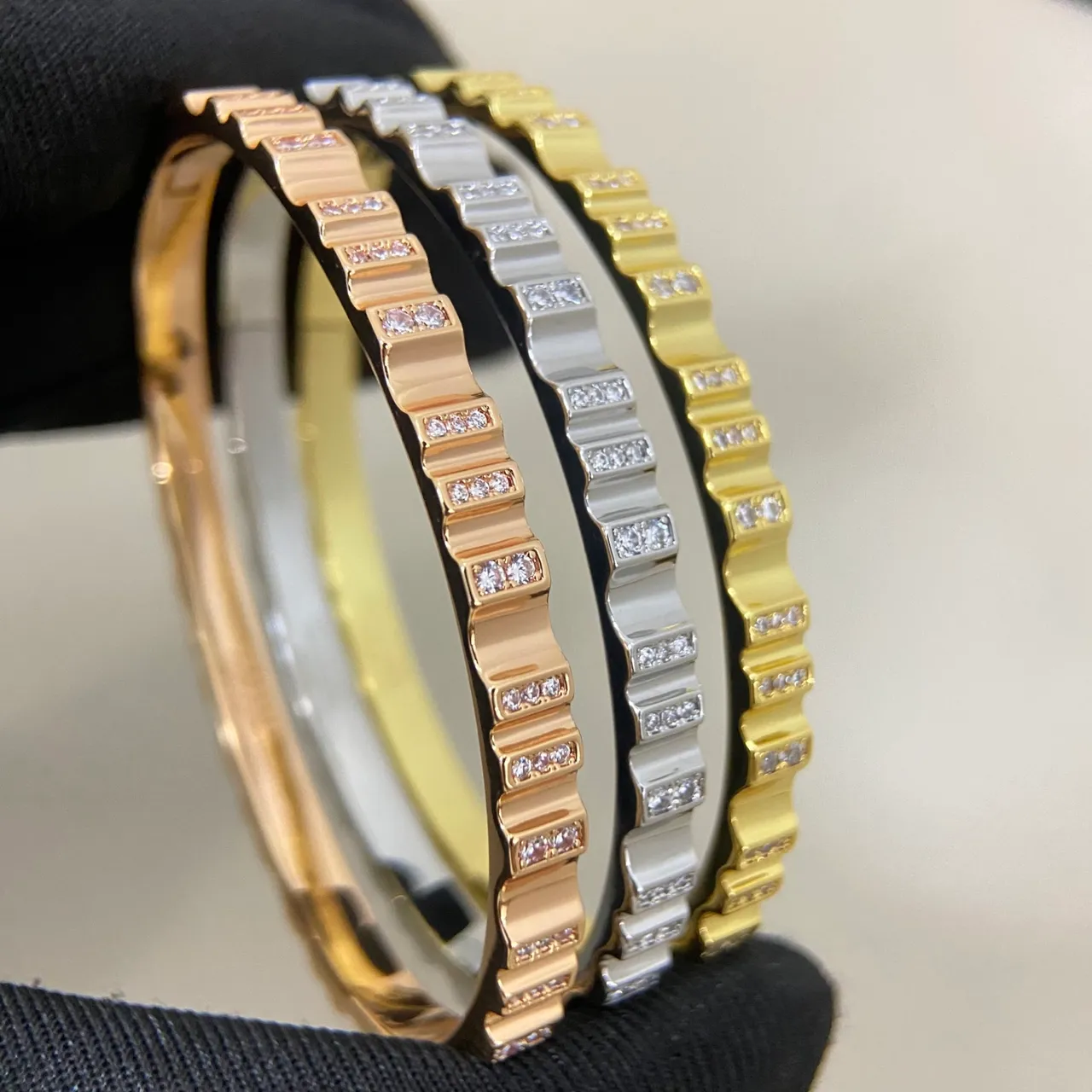 Tiffany & Co. HardWear Pavé Segment ব্যাঙ্গল 2