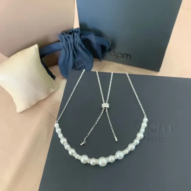 Tiffany & Co. सफेद चांदी की पतली चेन मोती और हीरा वैकल्पिक हार 8