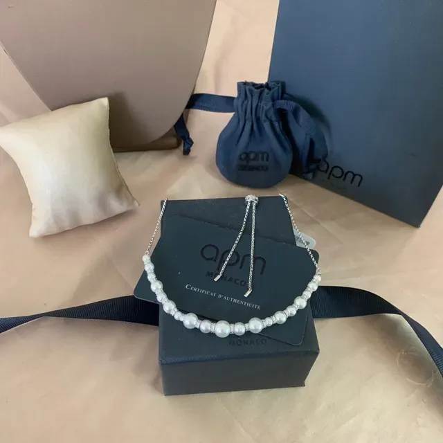 Tiffany & Co. सफेद चांदी की पतली चेन मोती और हीरा वैकल्पिक हार 9