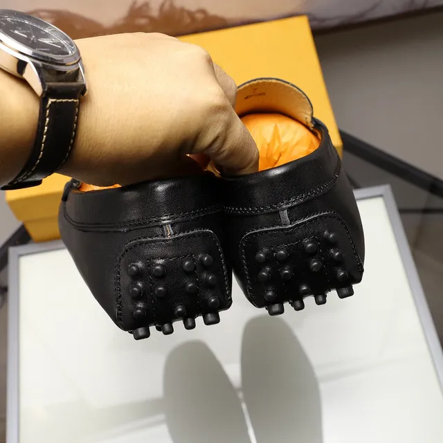 Tod's H-Buckle काले सफेद चमड़े की पट्टी लोफर 2