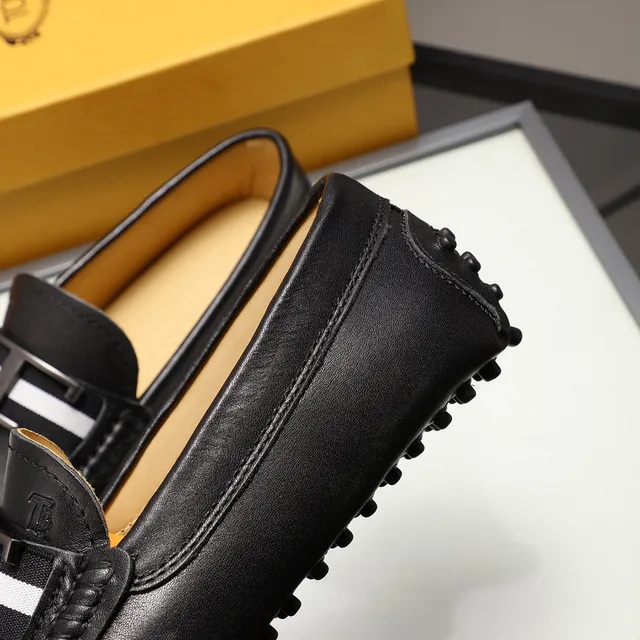 Tod's H-Buckle काले सफेद चमड़े की पट्टी लोफर 4