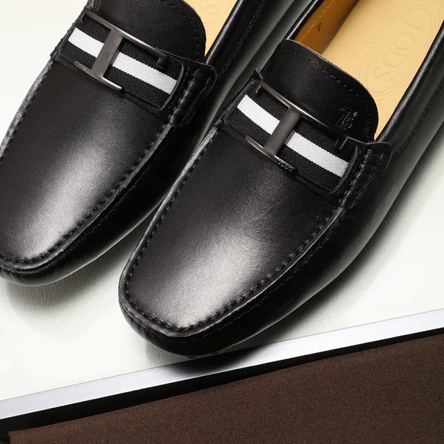 Tod's H-Buckle काले सफेद चमड़े की पट्टी लोफर 6