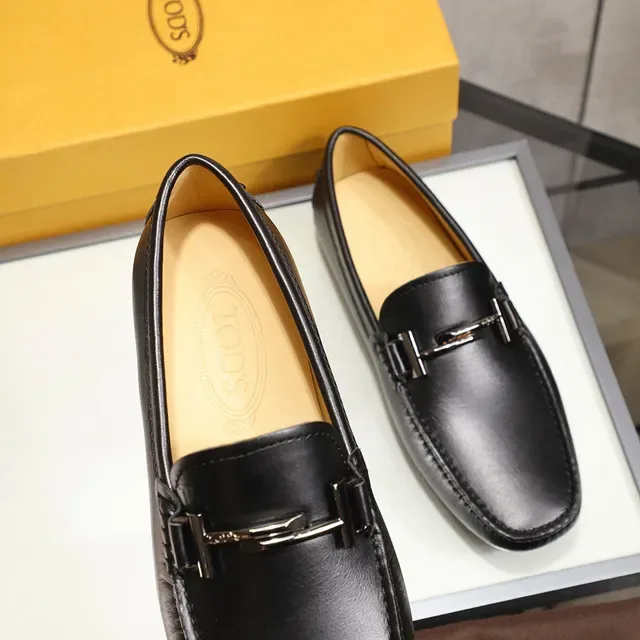 Tod's Horsebit Loafer Black Brown Leather Buckle Loafer 7