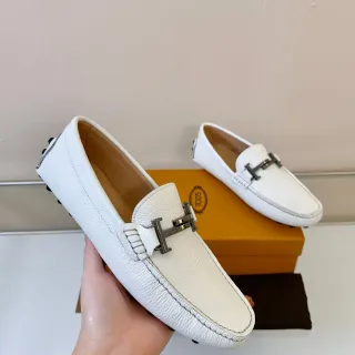 Tod's Gommino Loafer सफेद दानेदार चमड़ा मेटल H-बार लूफर