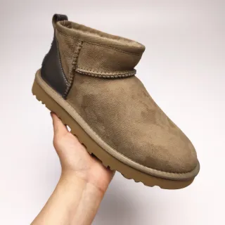 UGG 棕黑麂皮面 羊毛衬里 护脚 雪靴