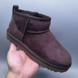 UGG Classic Mini 棕色麂皮羊毛内里雪靴