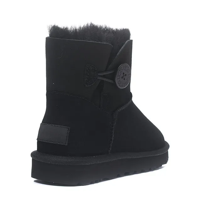 UGG Classic Short 黑色剪羊毛内里雪靴 5