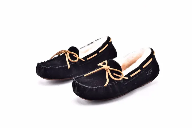 UGG Dakota Mocasines Negros de Ante Forrados con Piel de Cordero 2