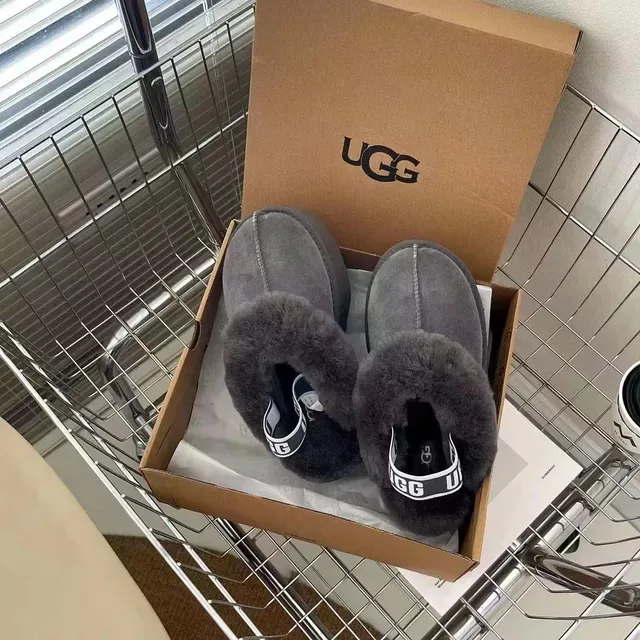 UGG ग्रे ब्लैक प्लेटफॉर्म सोल शीयरलिंग-ट्रिम्ड लोअफर 8
