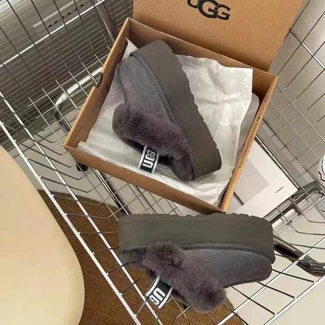 UGG ग्रे ब्लैक प्लेटफॉर्म सोल शीयरलिंग-ट्रिम्ड लोअफर 9