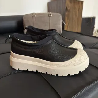 UGG Tasman negro/beige slip-on plataforma zapatos casuales